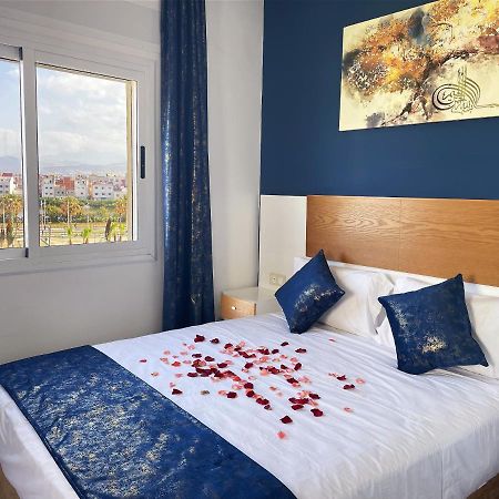 Hostal Mh Borj Martil Zewnętrze zdjęcie